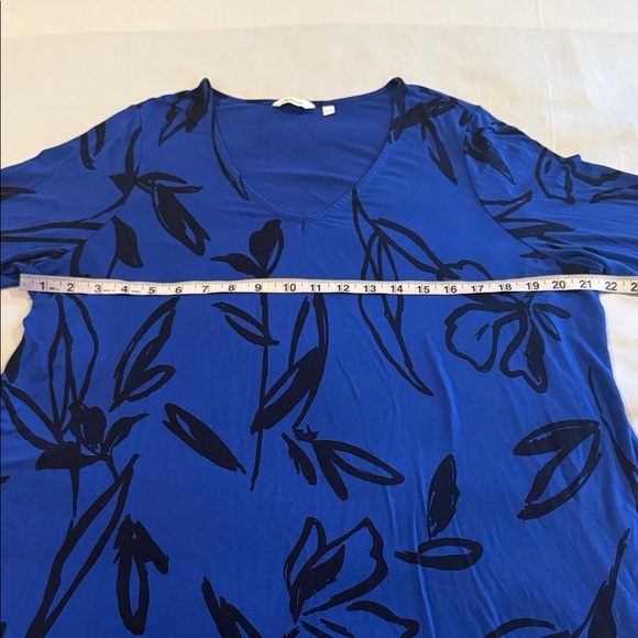 Reitman's Blue V-Neck Tunic, Black Leaf Print, Asymmetrical Hem Women's Sz XXL - Picture 8 of 11